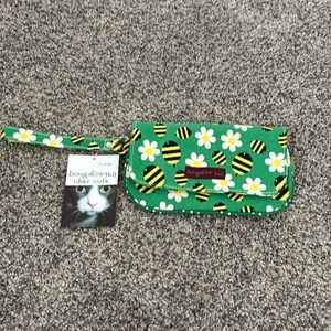 Bungalow 360. NWT. Wristlet.